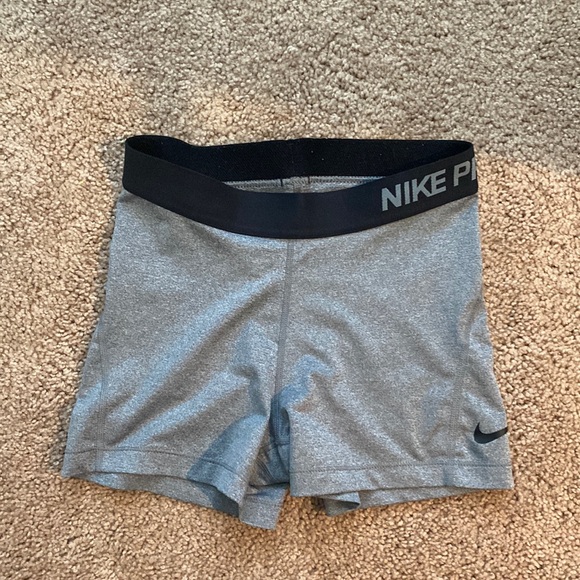 Grey Nike Pro shorts - Picture 1 of 3